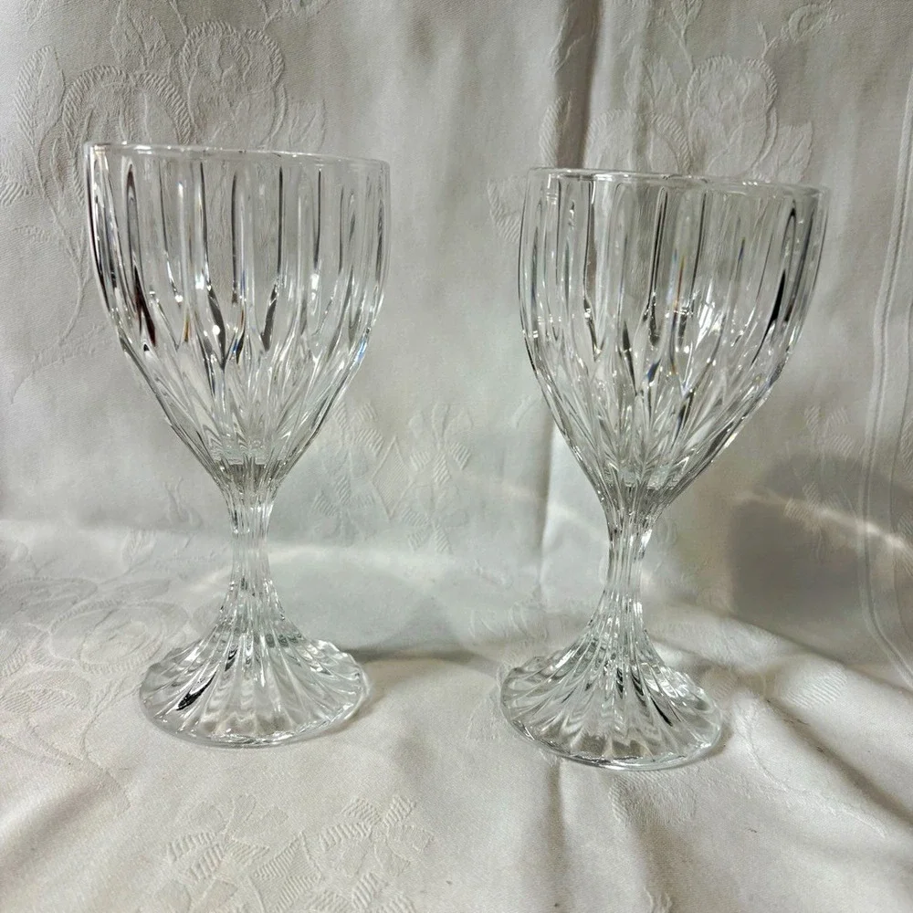Set of 2 Clear Cut Glass Stemmed Wine Glass Goblets, Two-Piece Set